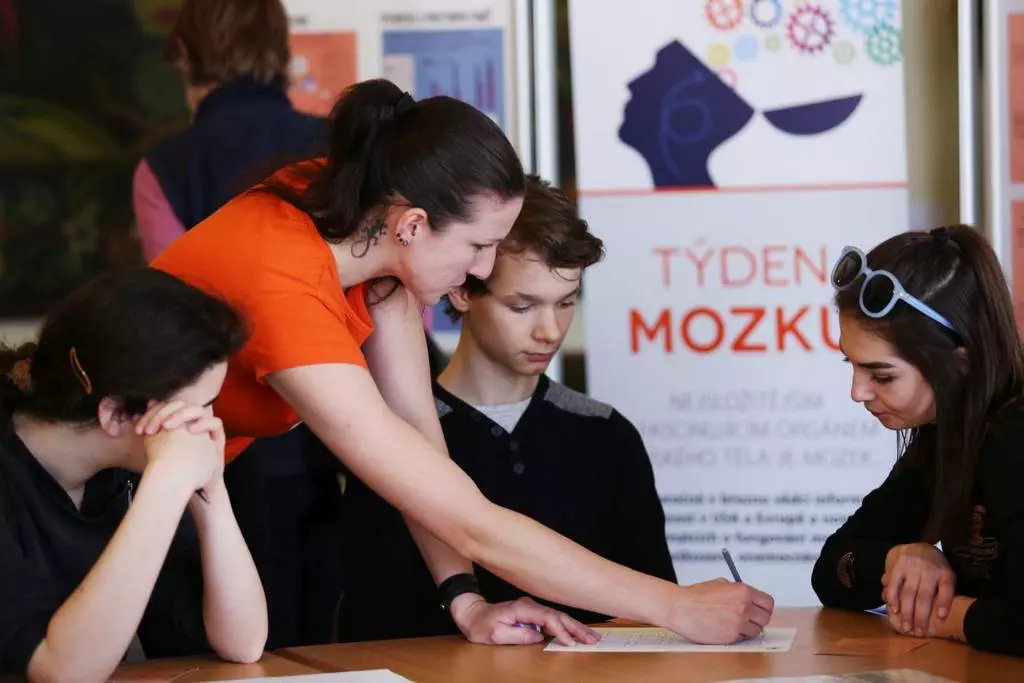 2017 03 16 ETM Memory Park foto skys 35