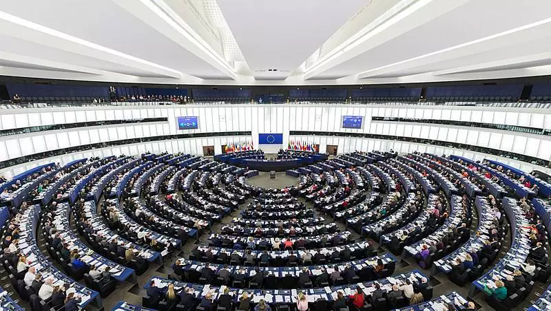 800px European Parliament Strasbourg Hemicycle Diliff