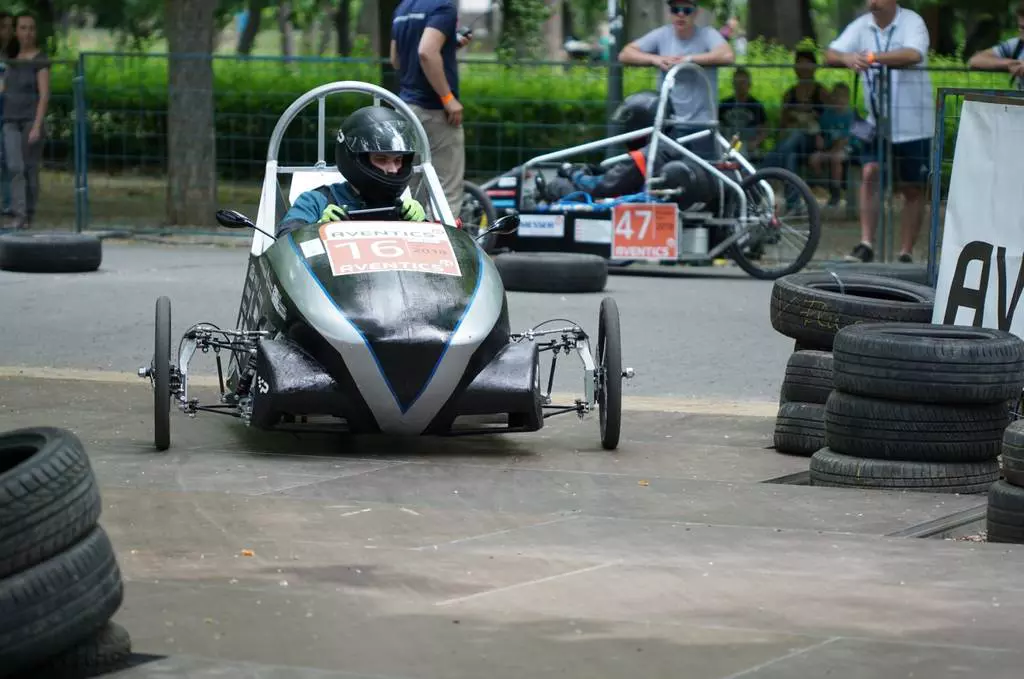 Studenti zápolí na trati ve třech disciplínách 2018