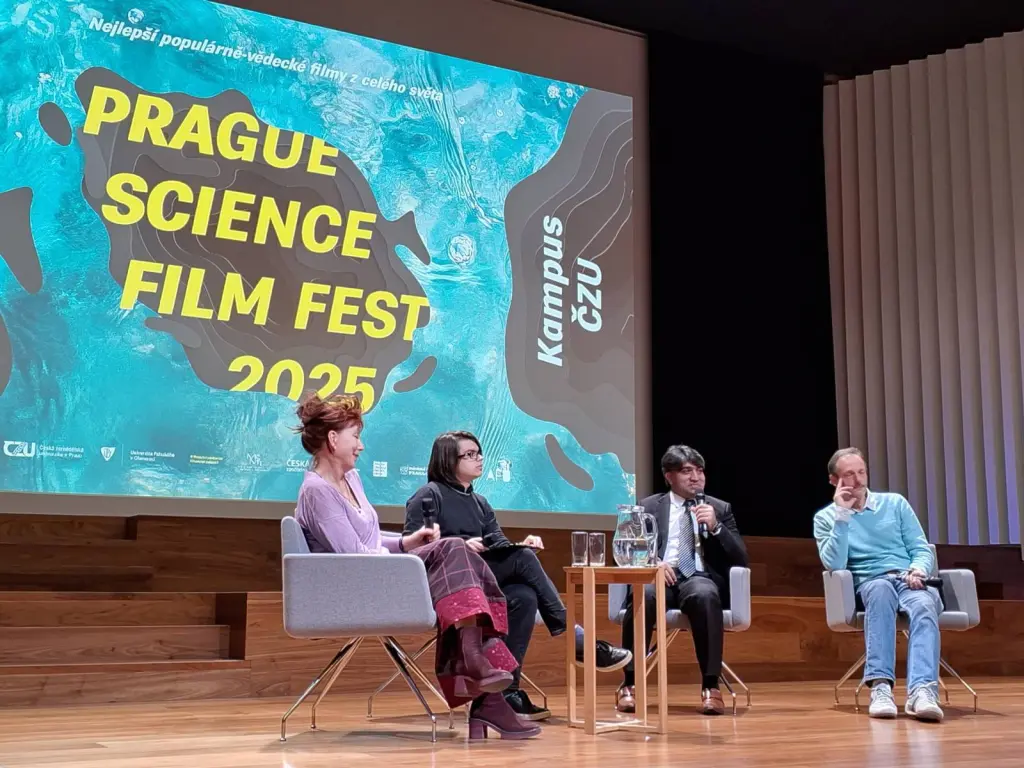 Bakht Ramin Shah na Prague Science Film Festu v roce 2025 jako host a diskutující v rámci doprovodného programu Drift food3