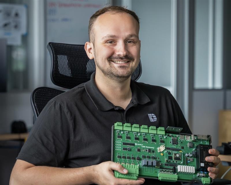 Společnost pracuje s polovodičovými technologiemi OcenasekVUT3