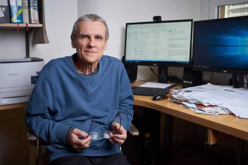 Tomáš Šikola, ředitel Ústavu fyzikálního inženýrství na FSI VUT a zároveň vedoucí výzkumné skupiny Příprava a charakterizace nanostruktur na CEITEC VUT/ Foto: Emil Gallik VUT chipy 4