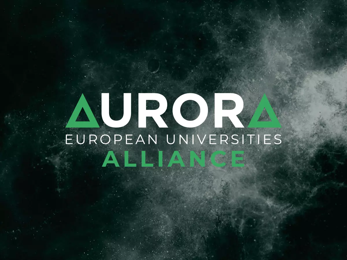 aurora online