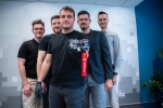 Josef Pouzar (uprostřed) s kolegy z Ústavu konstruování