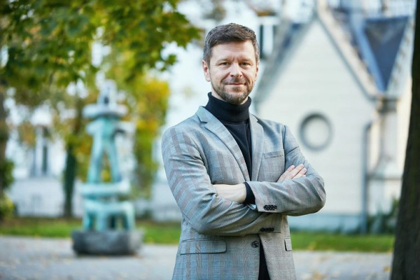 Novým kandidátem na rektora Ostravské univerzity je Petr Kopecký