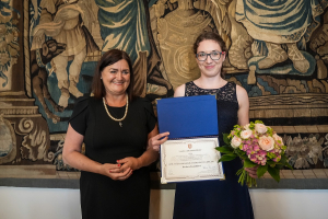 Barbora Šmahlíková je první držitelkou Ceny vlády nadanému studentovi za úspěchy ve výzkumu
