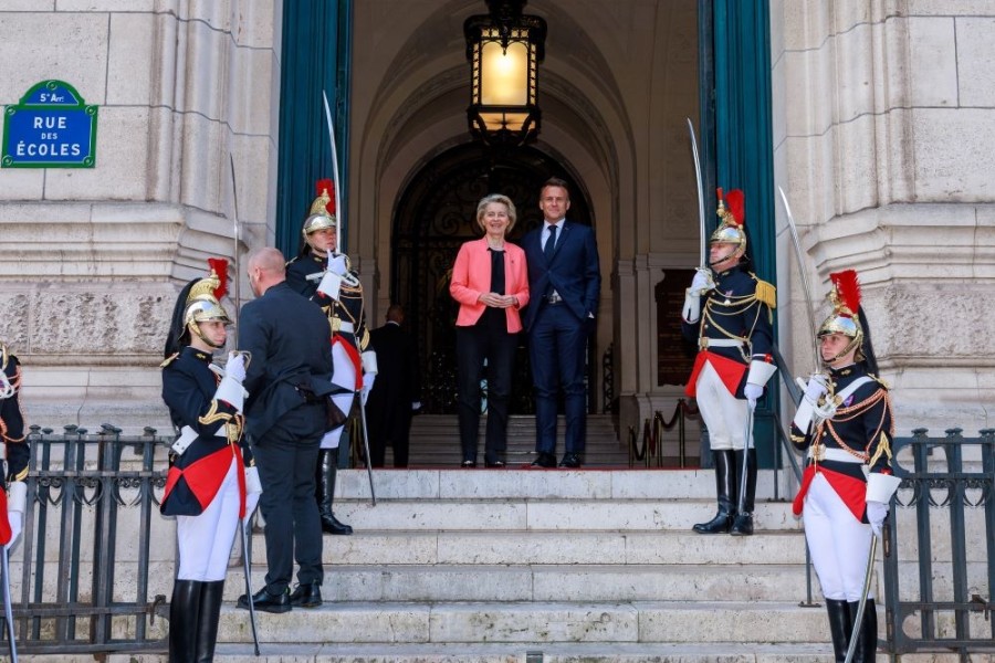Ursula von der Leyen a Emmanuel Macron